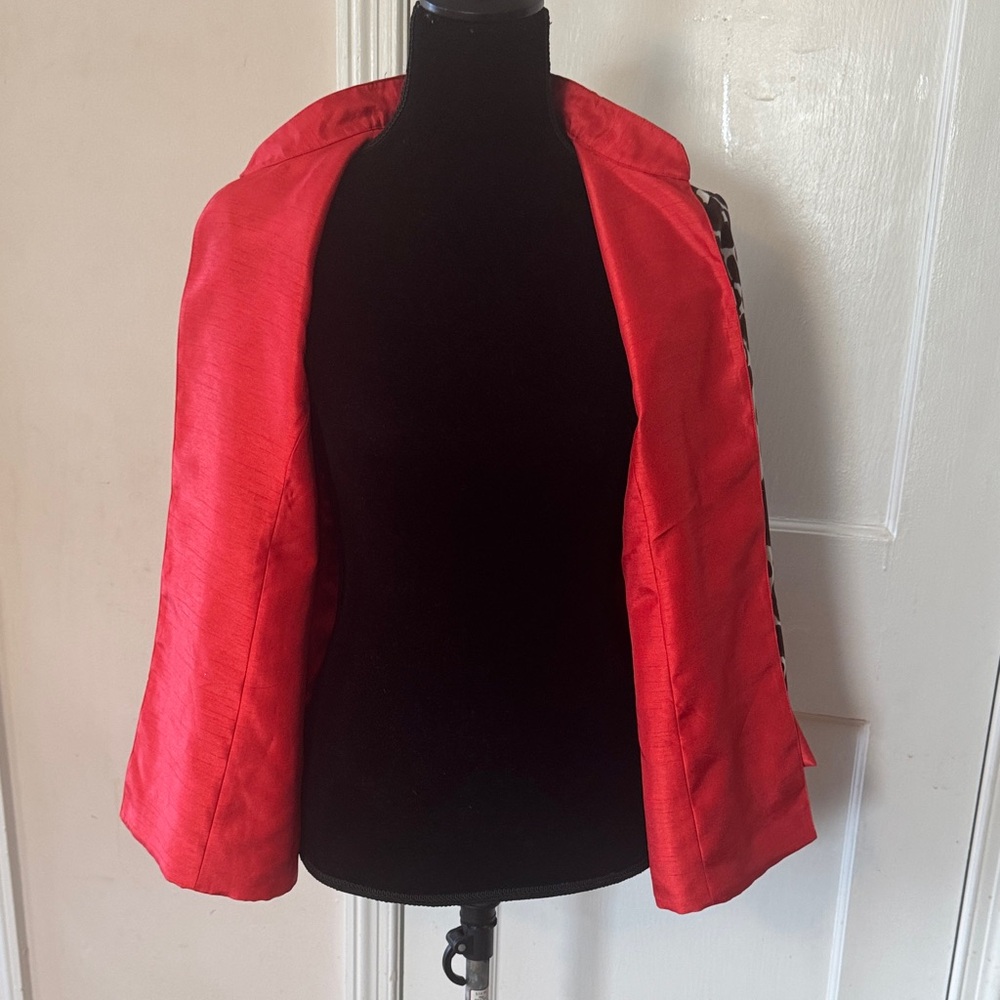 Chico's Cow Print Blazer with Red Trim Size 0 (Small) - Picture 7 of 12